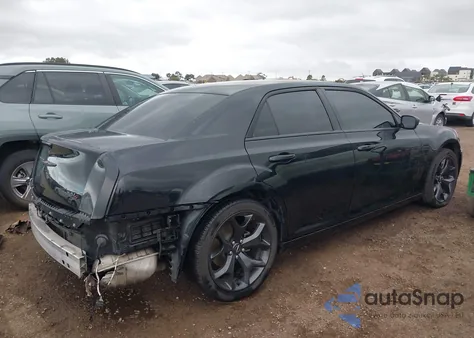 2021 Chrysler 300 300S z USA, uszkodzony, nr VIN 2C3CCABG9MH545964